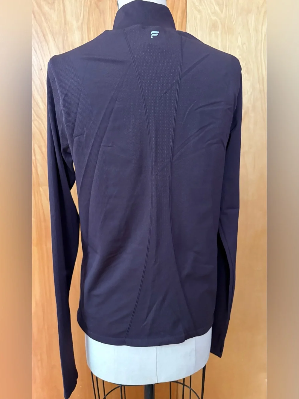 Fabletics New Feather Tech Half Zip Pullover Top M Plum Mauve Activewear